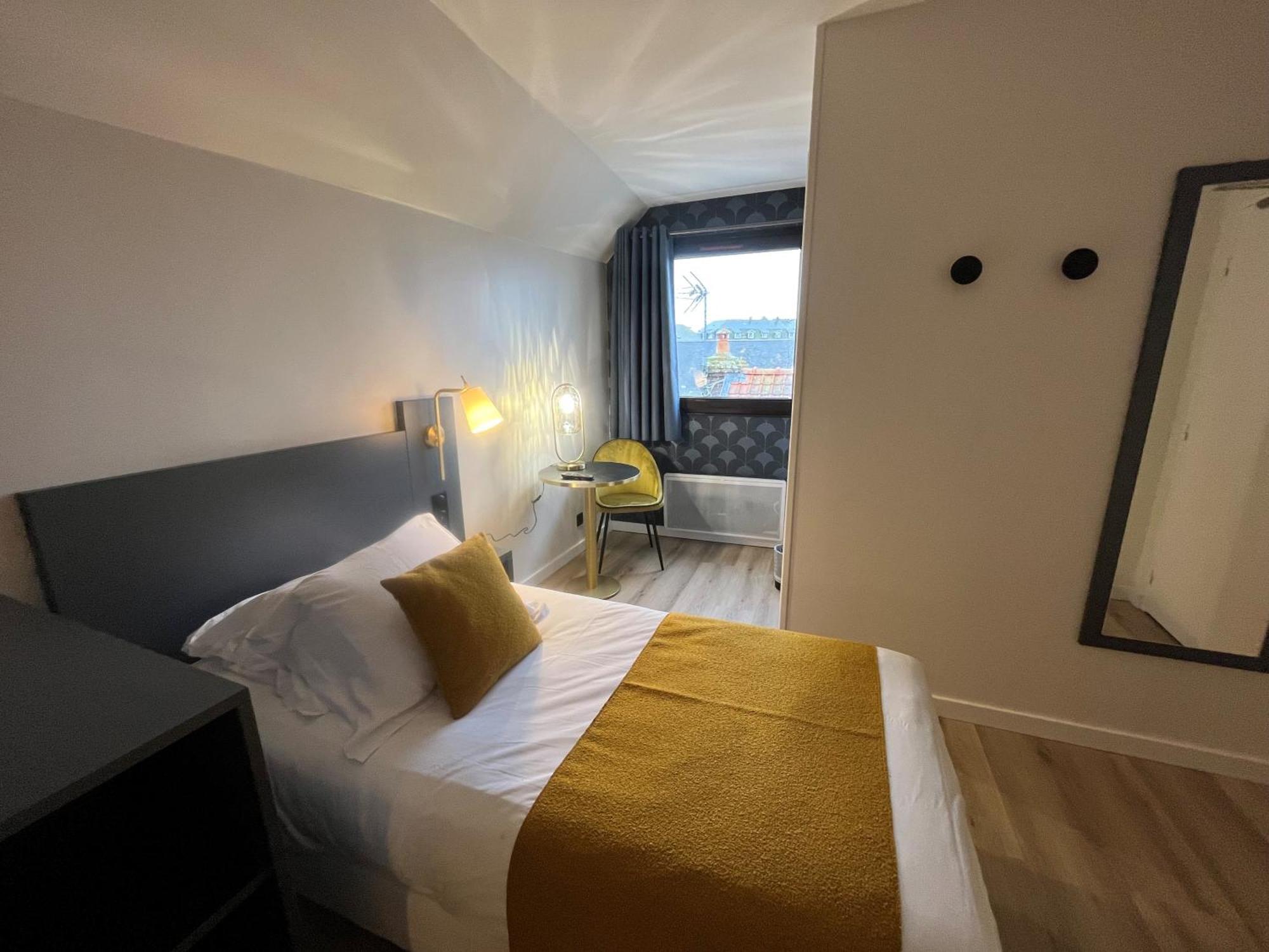 Logis - Hotel De La Baie De Somme Le Crotoy Exterior photo