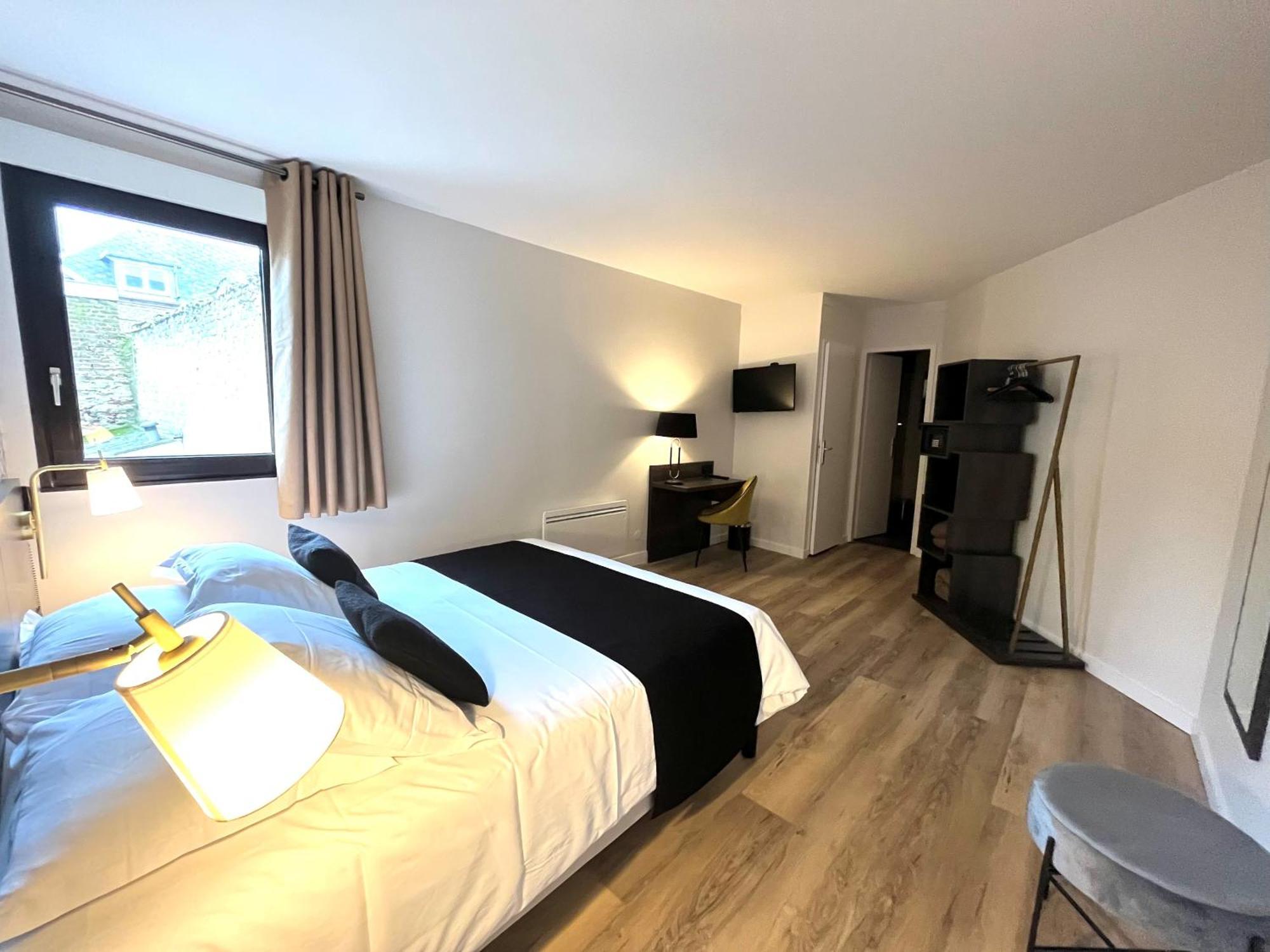 Logis - Hotel De La Baie De Somme Le Crotoy Exterior photo